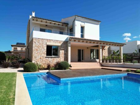 Villa mit großem Pool und Garten in Marratxi 1