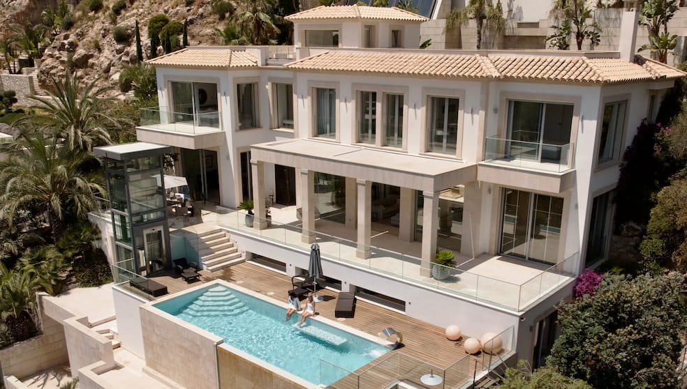 Luxusvilla mit Meerblick in Son Vida Mallorca kaufen Panorama infinity Pool