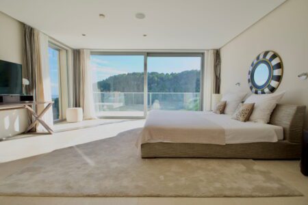 Luxusvilla mit Meerblick in Son Vida Mallorca kaufen Schlafzimmer mit Meerblick