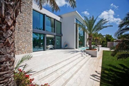 Moderne Luxus villa in Santa Ponsa Mallorca kaufen für 6.9 Millionen Euro018