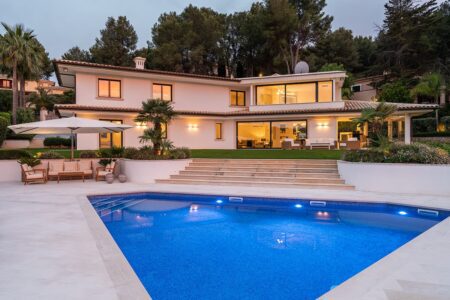 Villa in Son Vida Mallorca kaufen mit Golfplatzblick und Pool7 Hausansicht-Pool