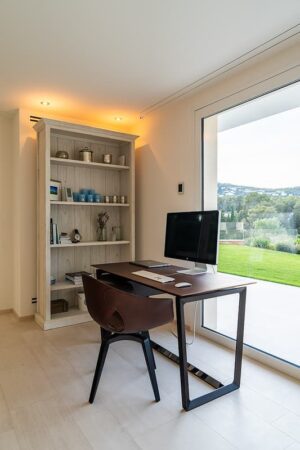 Villa in Son Vida Mallorca kaufen mit Golfplatzblick und Pool7 Schreibtisch