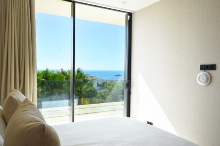 Luxus Villa in Costa den Blanes Mallorca mit Meerblick kaufen Ausblick Schlafzimmer
