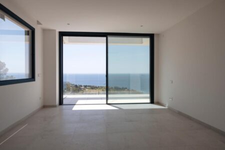 Luxusvilla in Portals Nous mit 180 Grad Meerblick kaufen Mallorca