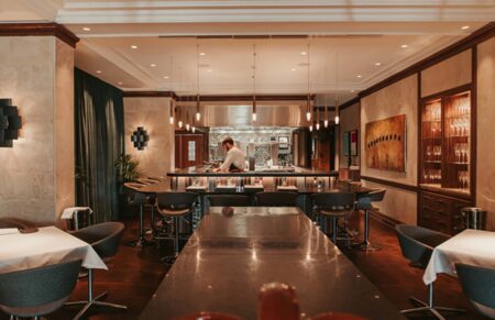 Santi Tauri Restaurant